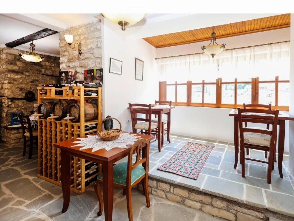 Guest House J.Prifti Berat Extérieur photo