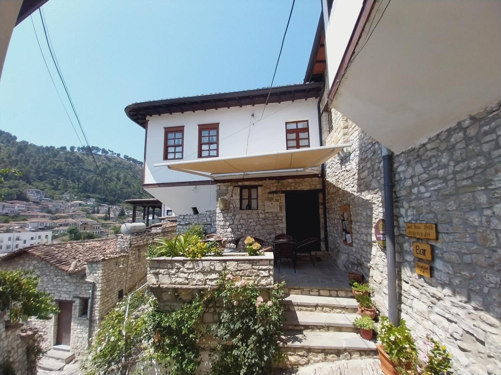 Guest House J.Prifti Berat Extérieur photo