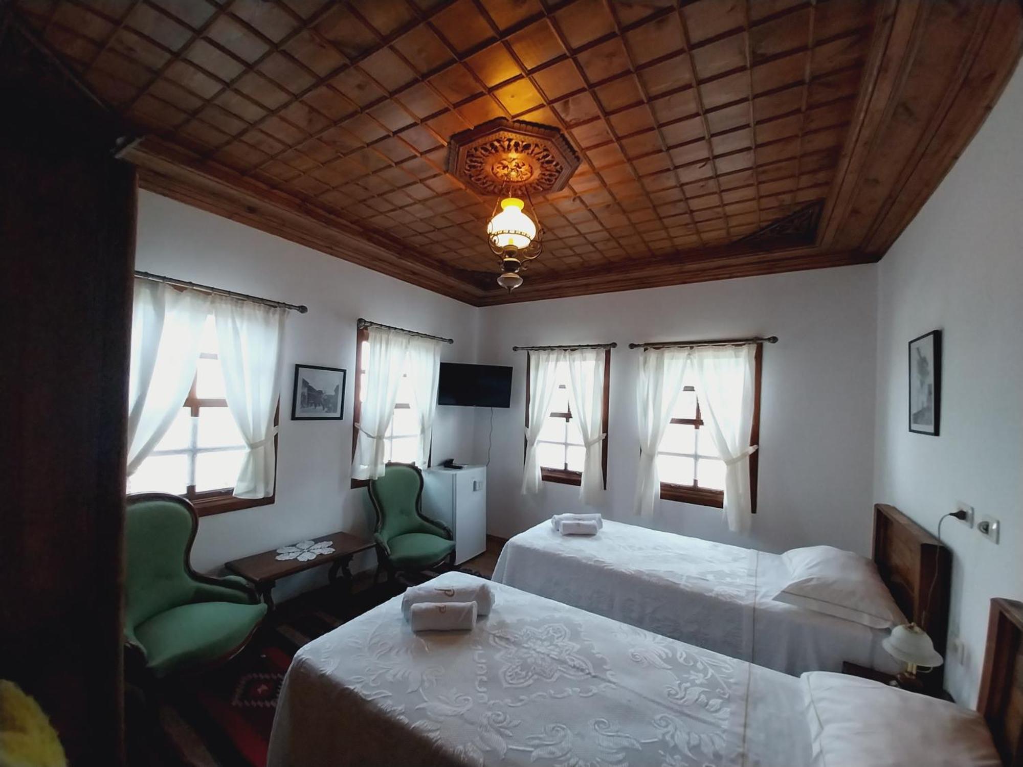 Guest House J.Prifti Berat Chambre photo