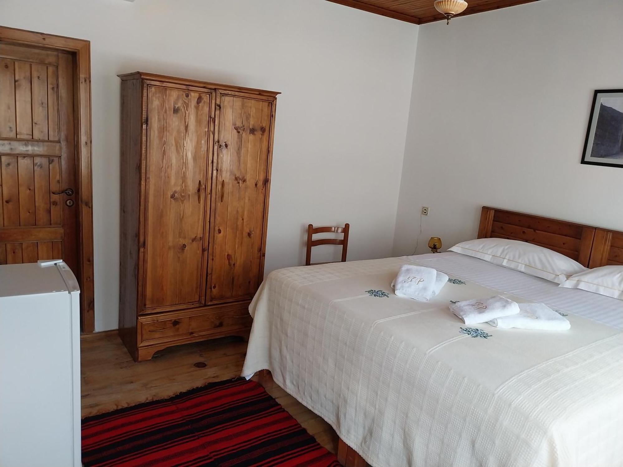 Guest House J.Prifti Berat Extérieur photo