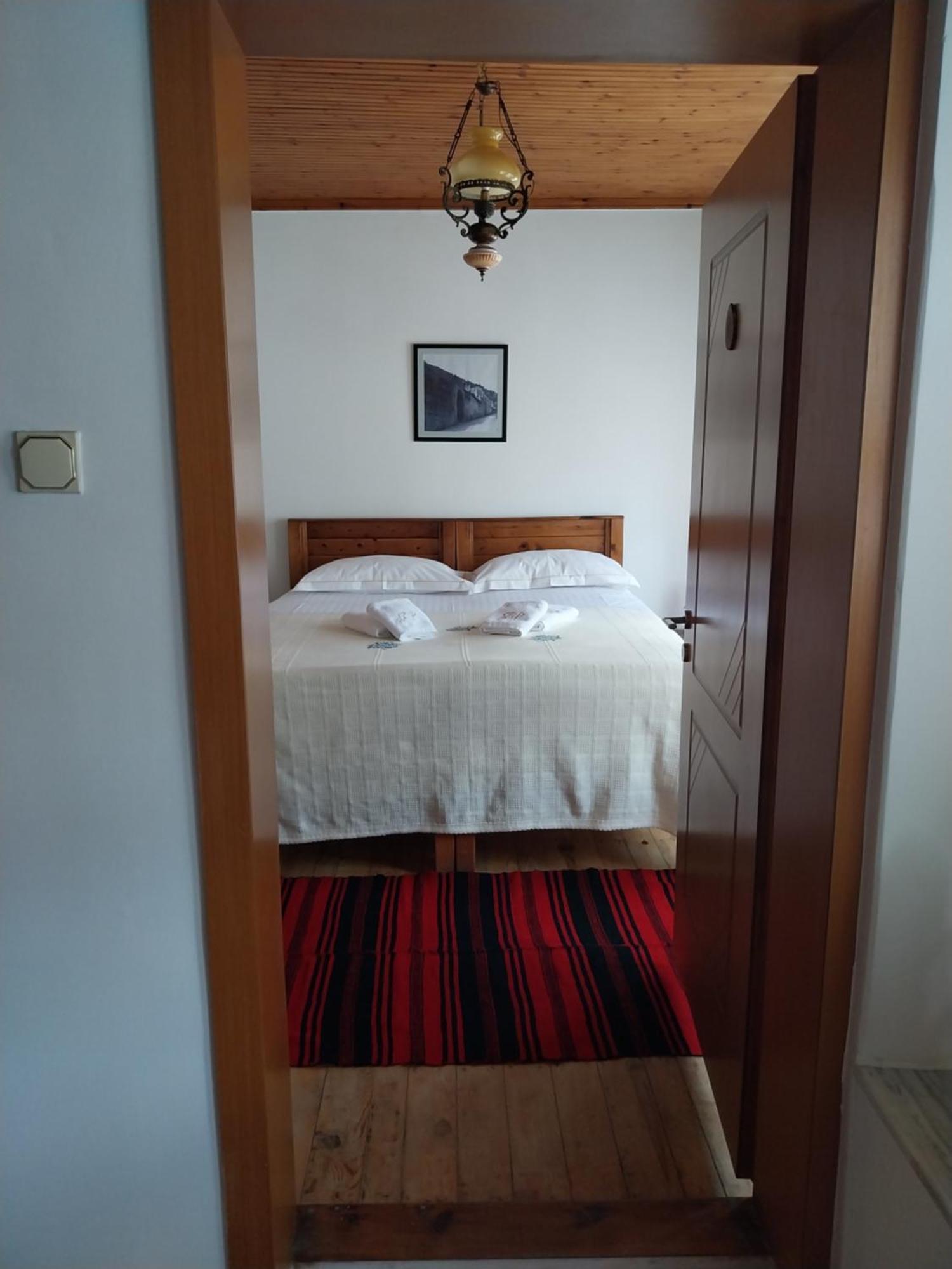 Guest House J.Prifti Berat Extérieur photo