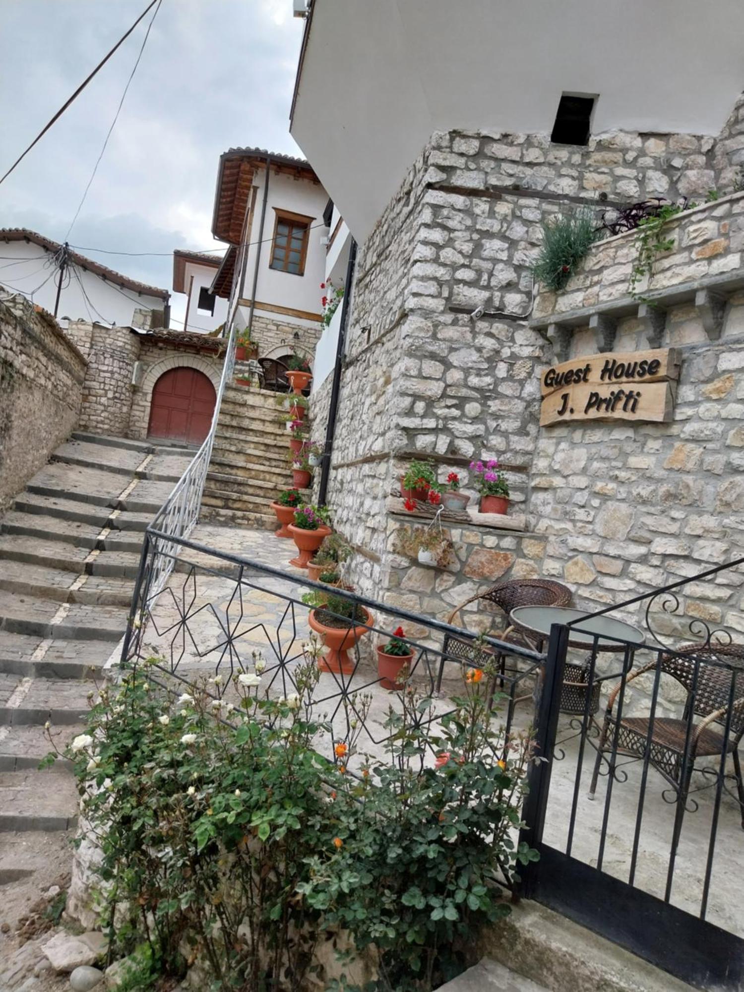 Guest House J.Prifti Berat Extérieur photo