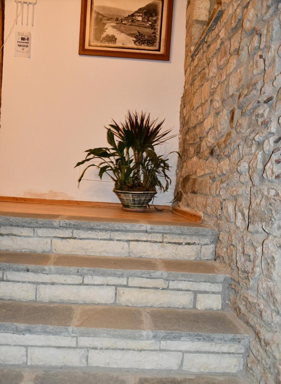 Guest House J.Prifti Berat Extérieur photo