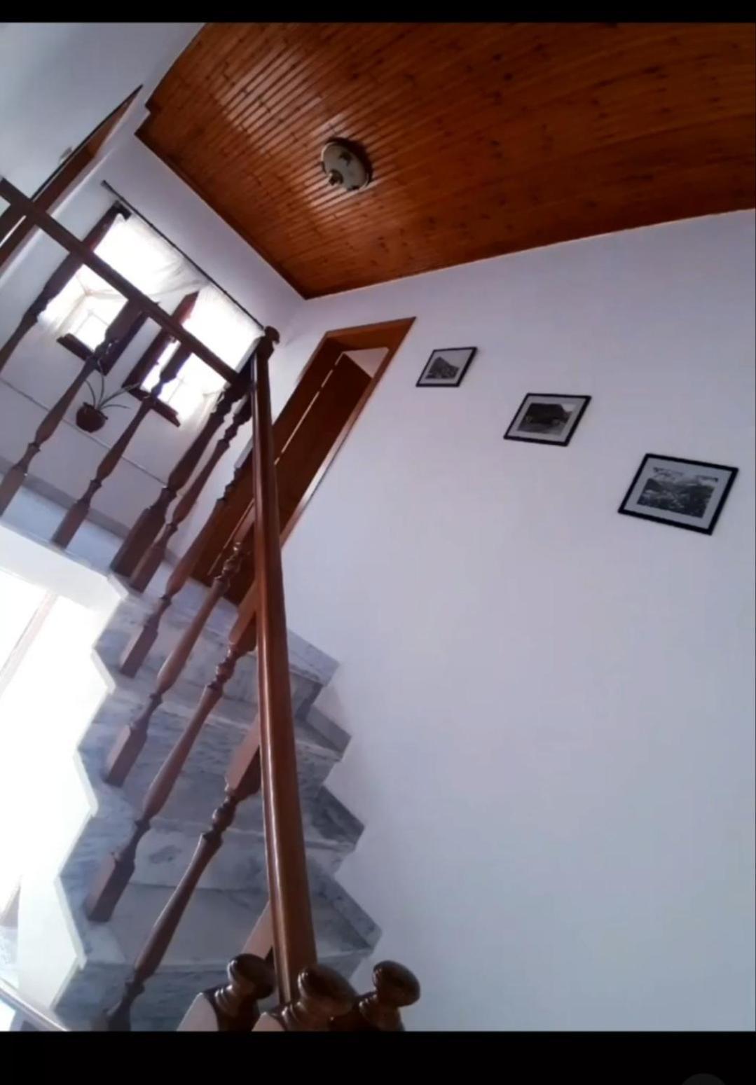 Guest House J.Prifti Berat Extérieur photo